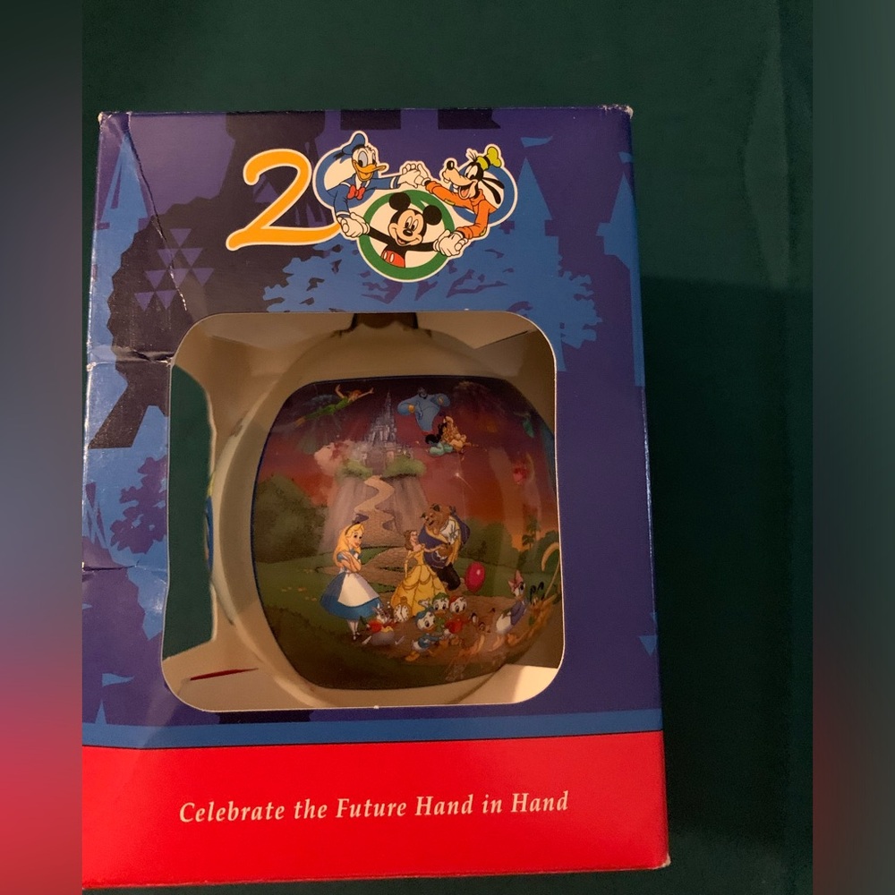 Vintage Walt Disney World 2000 Glass Ornament, Slightly Used - Picture 2 of 4